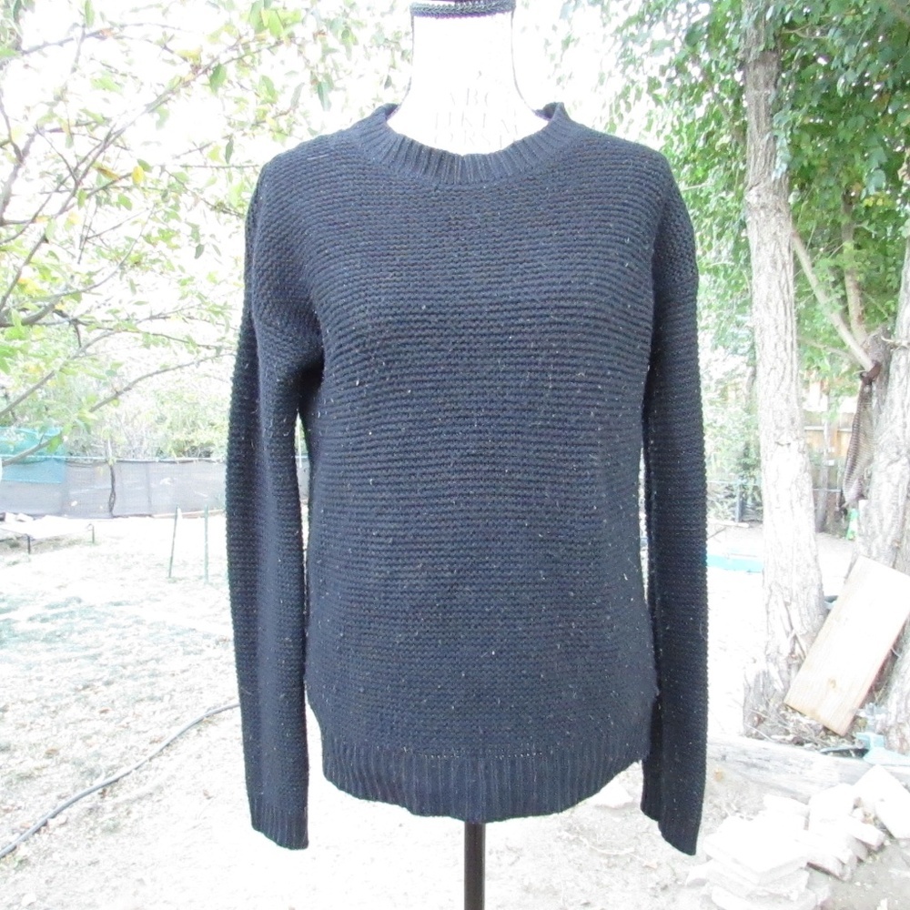 Forever 21 Black Crew Neck Sweater